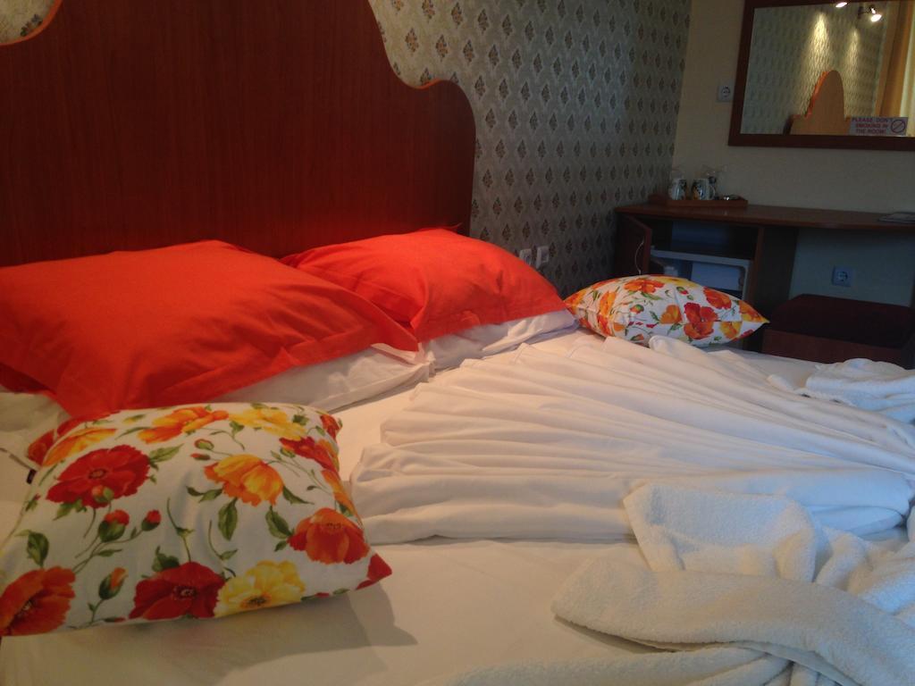 Family Hotel Deykin Sunny Beach Room photo